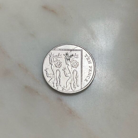 10 Pence Royal Arms Lions Coin - Picture 2 of 3